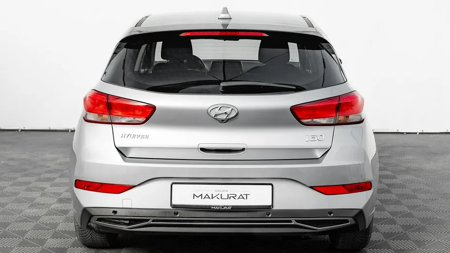 HYUNDAI i30 -