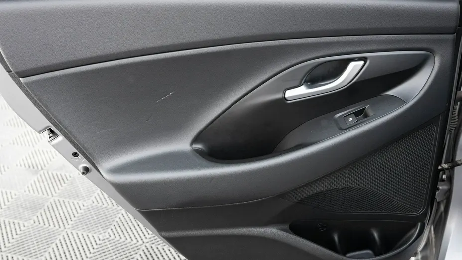HYUNDAI i30 -