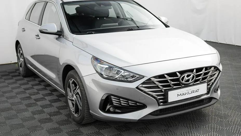 HYUNDAI i30 -