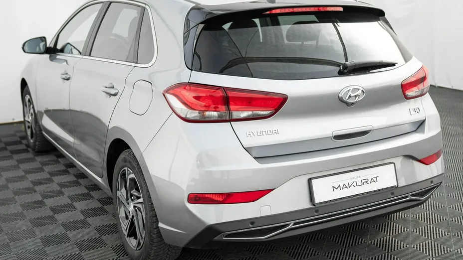 HYUNDAI i30 -