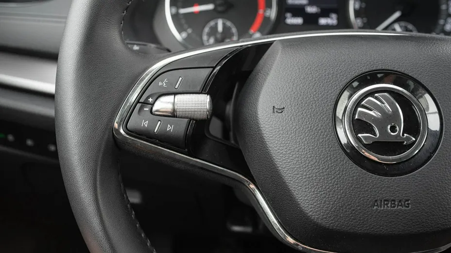 SKODA Octavia -