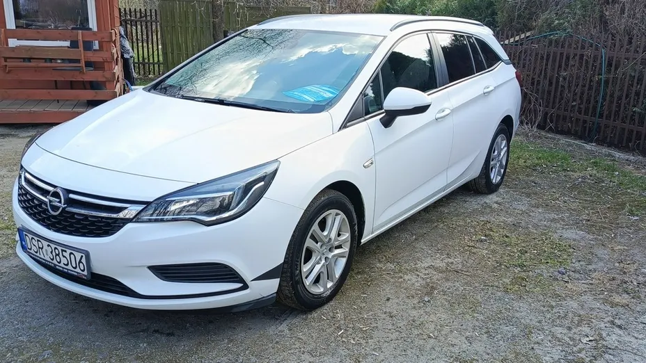 OPEL Astra -