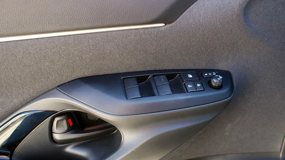 TOYOTA Yaris Cross -