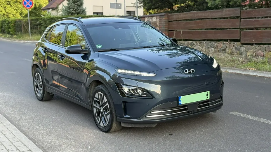 HYUNDAI Kona -