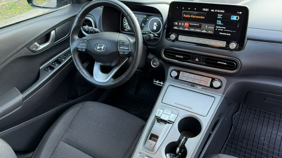 HYUNDAI Kona -
