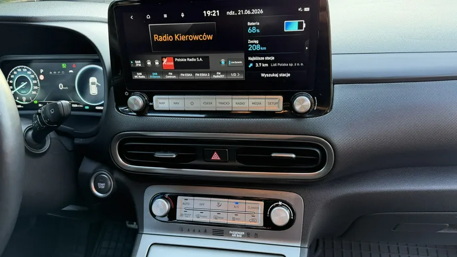 HYUNDAI Kona -