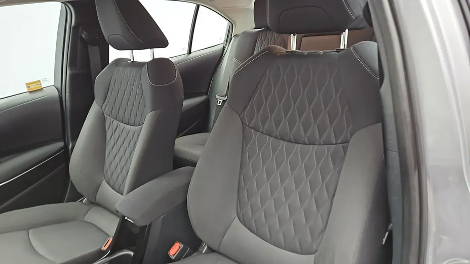 TOYOTA Corolla -