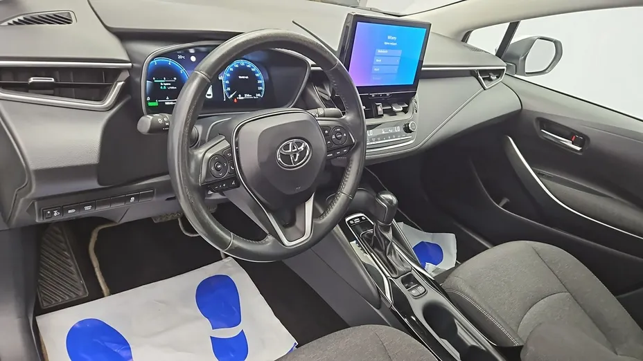 TOYOTA Corolla -