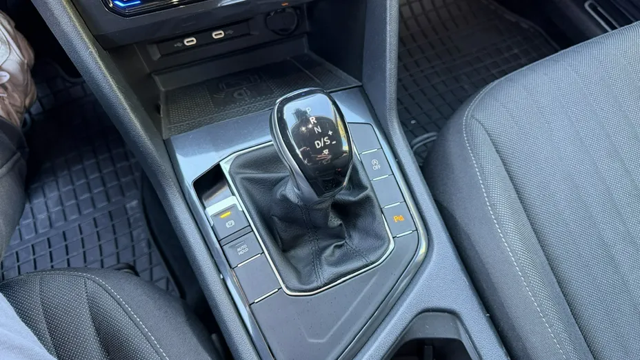 VOLKSWAGEN Tiguan Allspace -