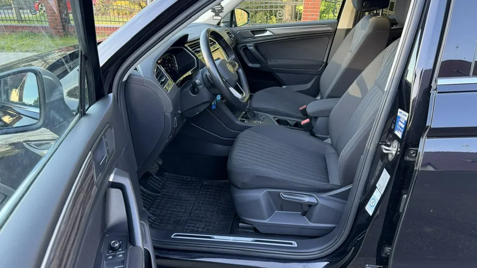 VOLKSWAGEN Tiguan Allspace -