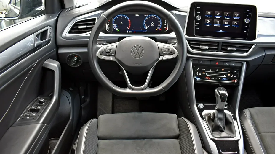 VOLKSWAGEN T-ROC -