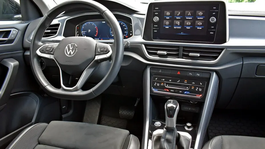 VOLKSWAGEN T-ROC -