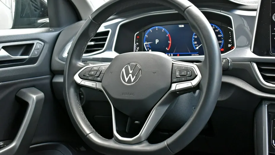 VOLKSWAGEN T-ROC -