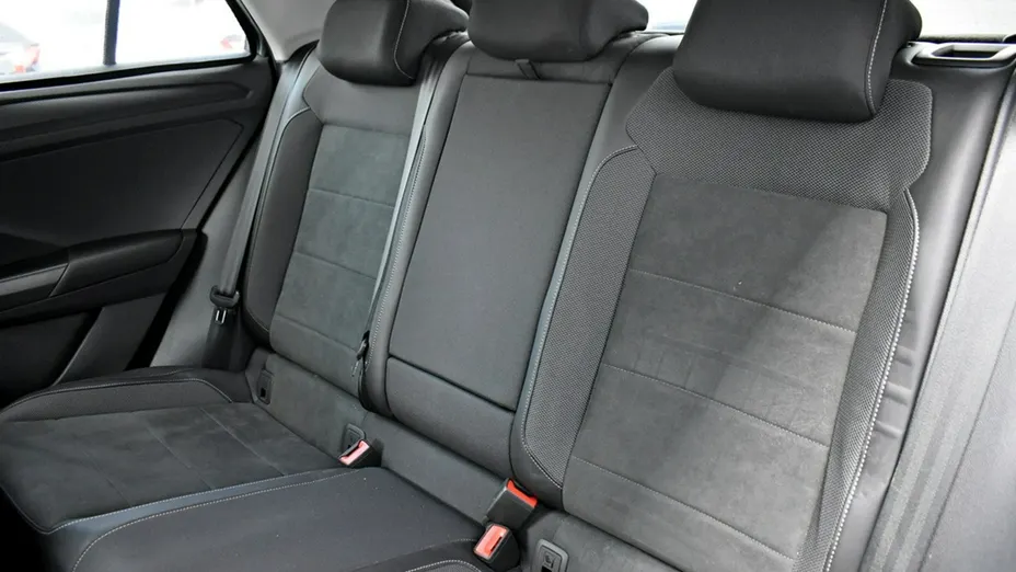 VOLKSWAGEN T-ROC -