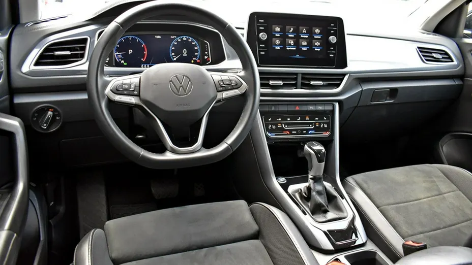 VOLKSWAGEN T-ROC -