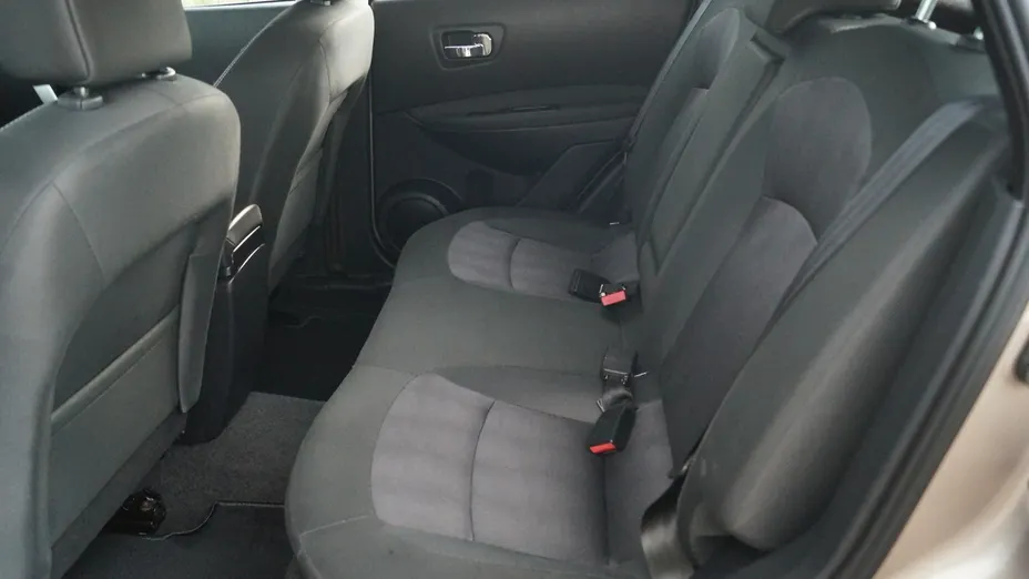 NISSAN Qashqai -