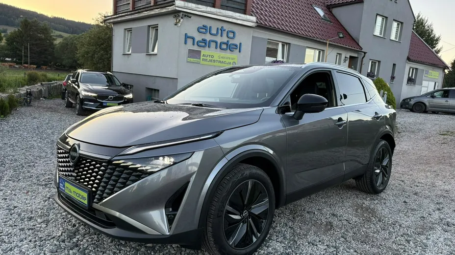 NISSAN Qashqai -