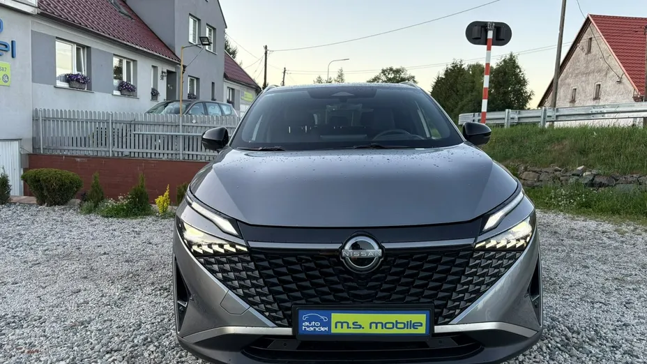 NISSAN Qashqai -