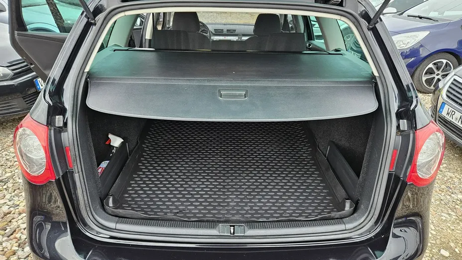 VOLKSWAGEN Passat -