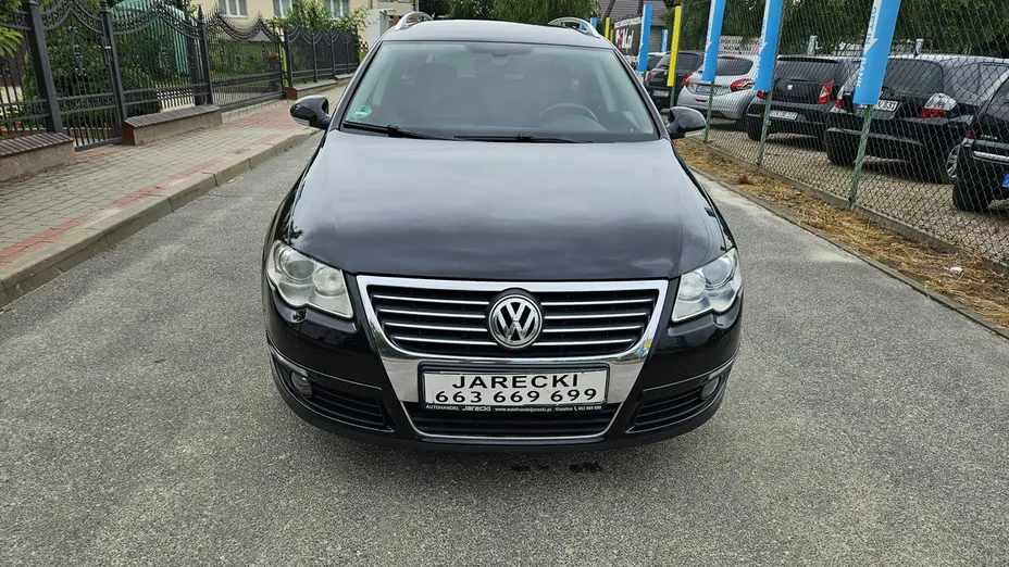 VOLKSWAGEN Passat -