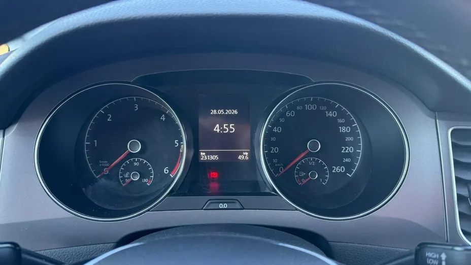 VOLKSWAGEN Golf Sportsvan -
