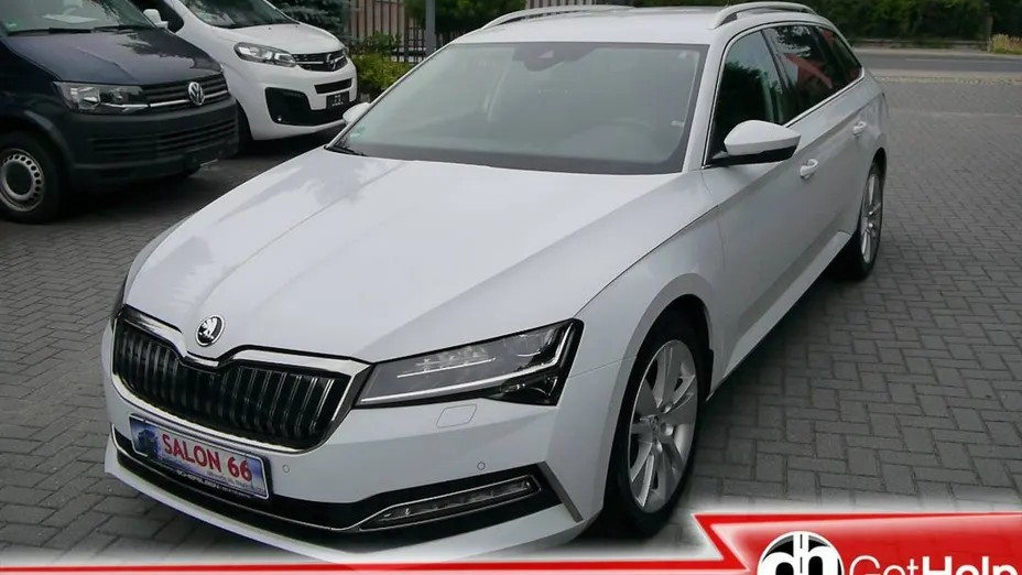 SKODA Superb -
