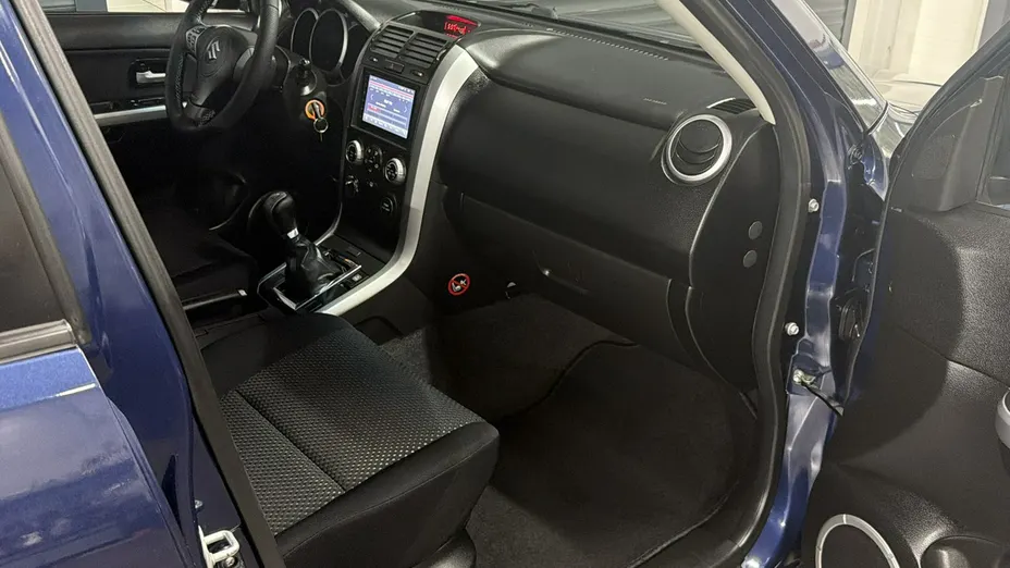 SUZUKI Grand Vitara -