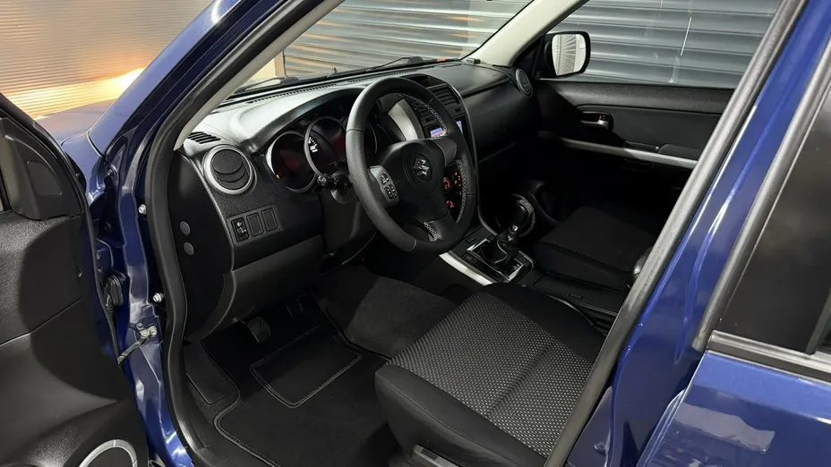 SUZUKI Grand Vitara -