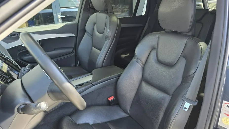 VOLVO XC90 -
