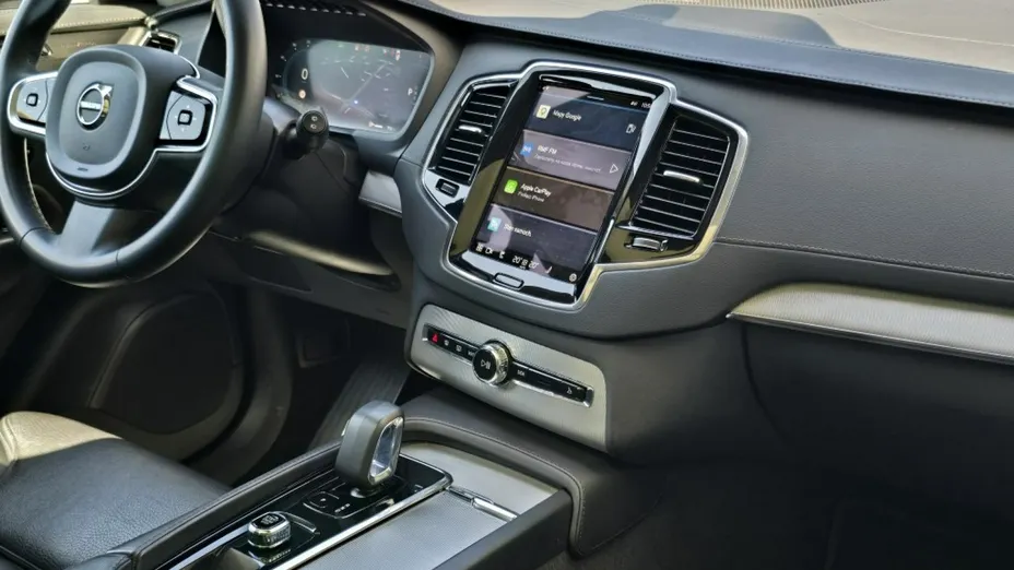 VOLVO XC90 -