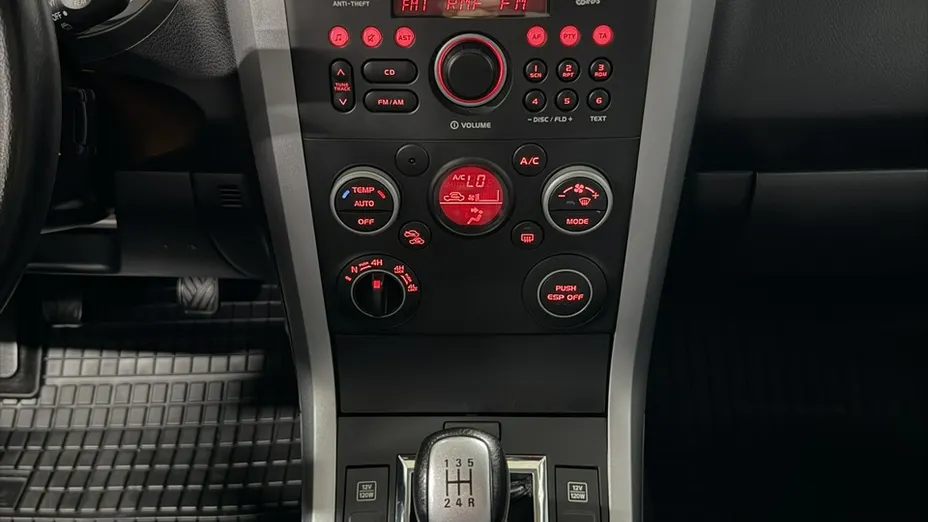 SUZUKI Grand Vitara -
