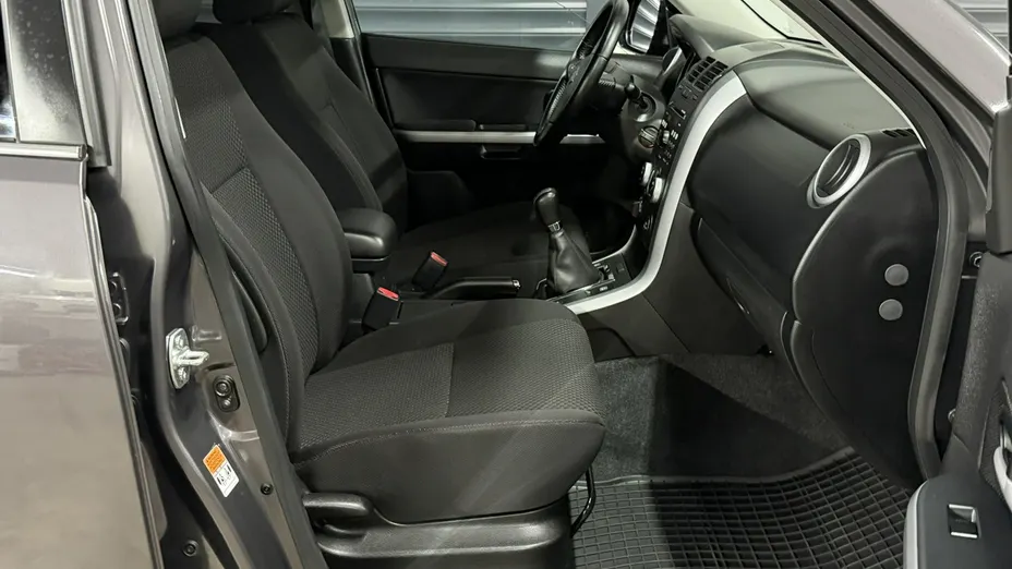 SUZUKI Grand Vitara -