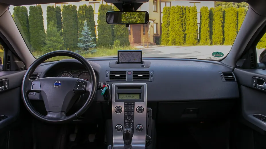 VOLVO V50 -