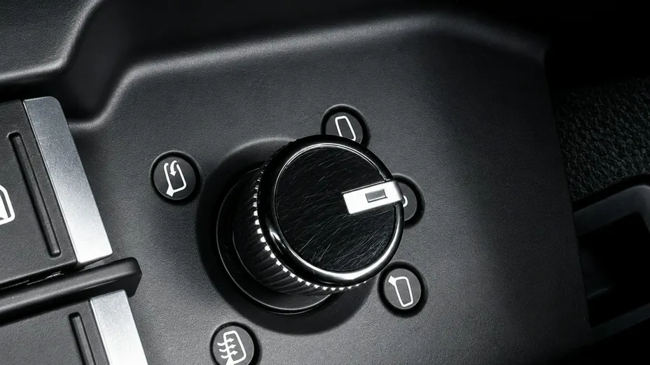 AUDI A6 -