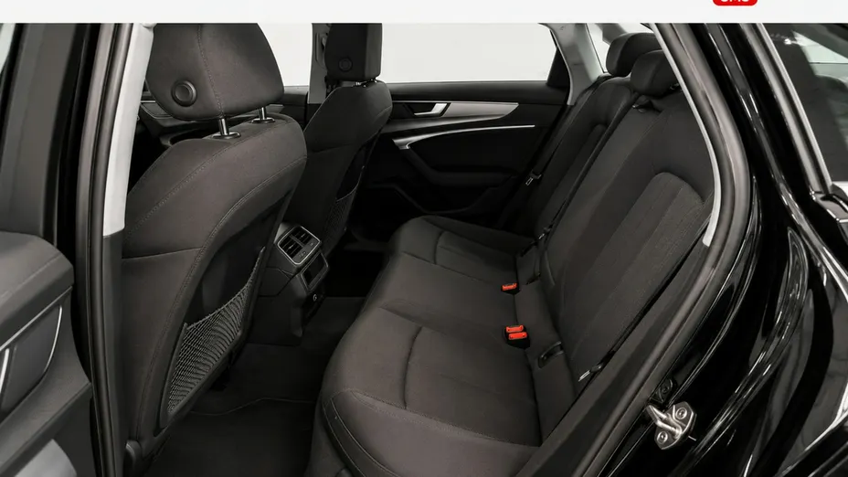 AUDI A6 -