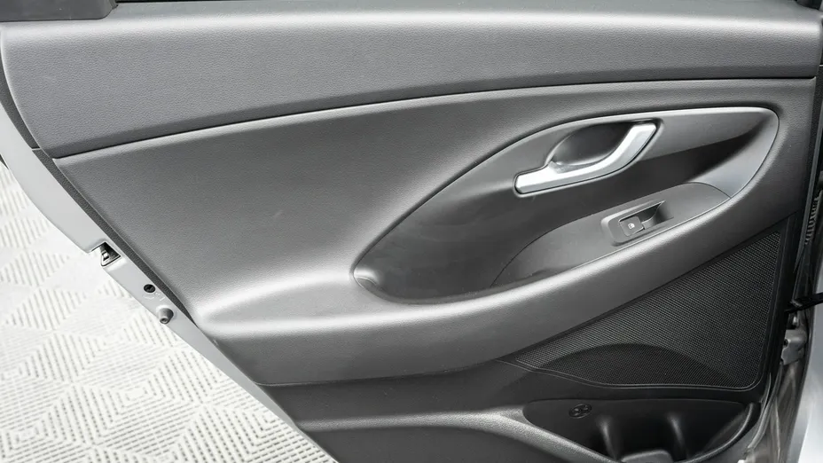 HYUNDAI i30 -