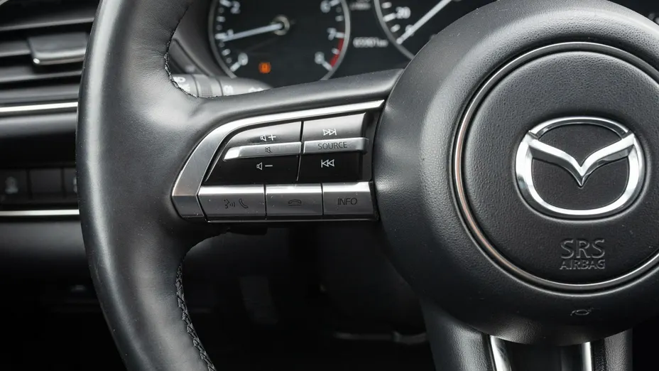 MAZDA CX-30 -