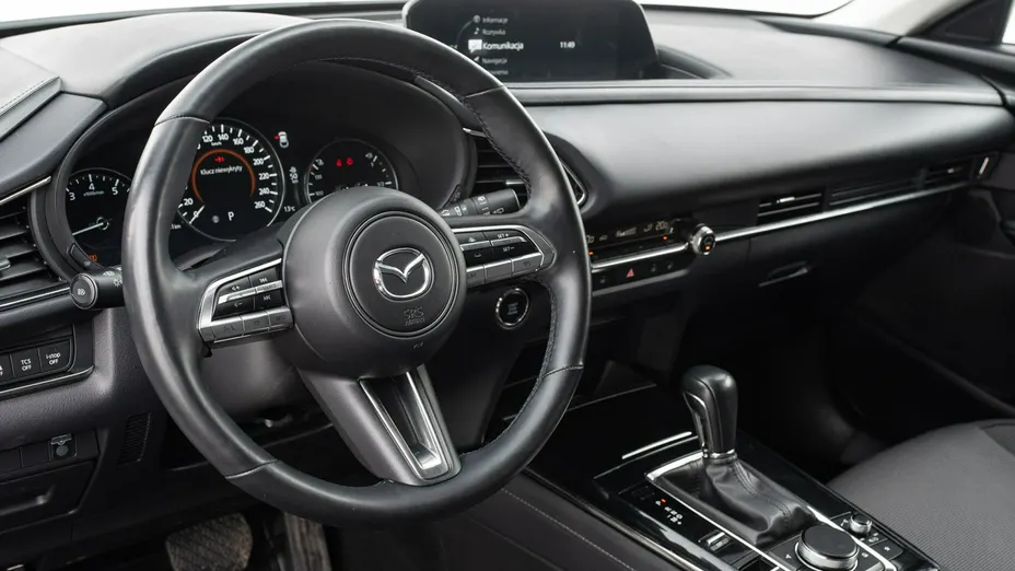 MAZDA CX-30 -