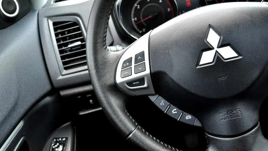 MITSUBISHI ASX -