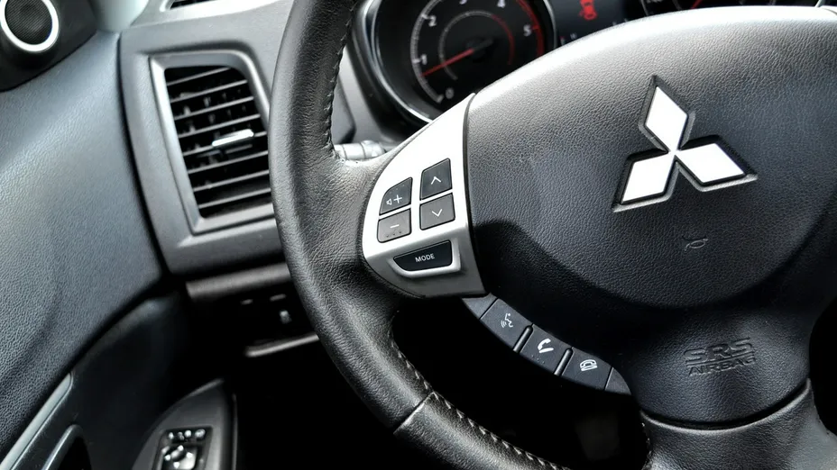 MITSUBISHI ASX -
