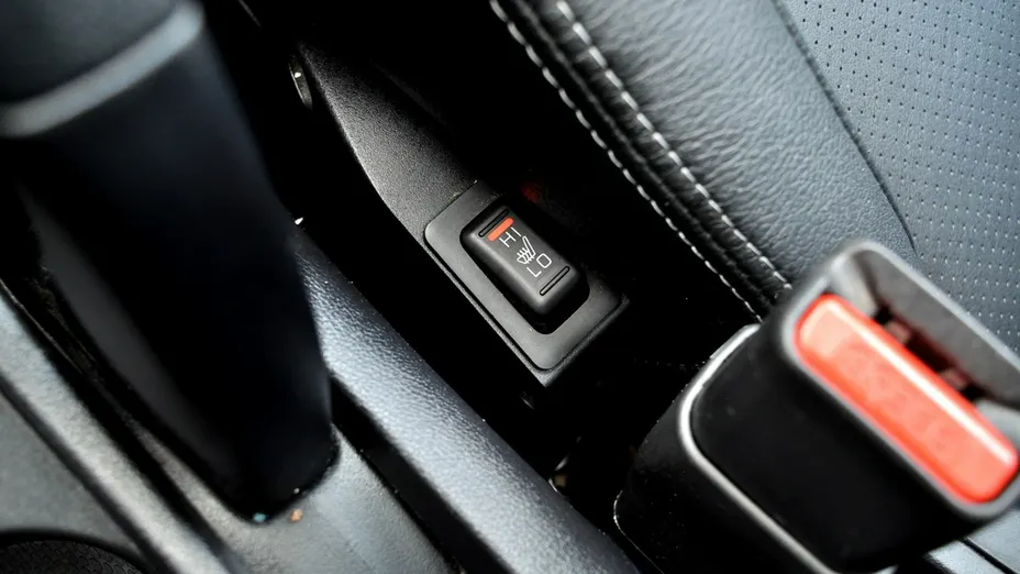 MITSUBISHI ASX -