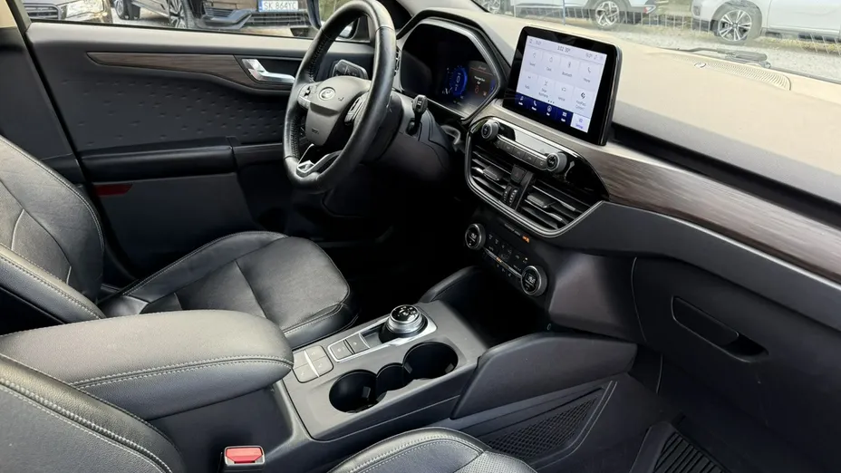 FORD Escape -
