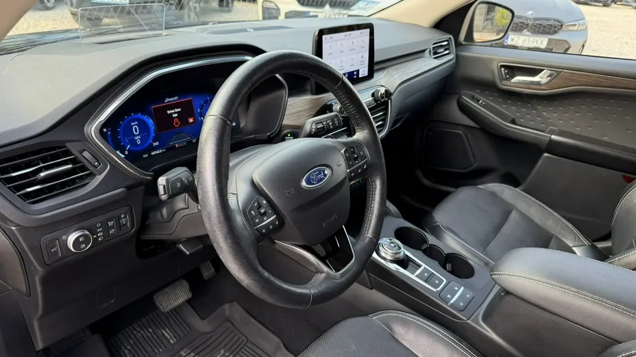 FORD Escape -