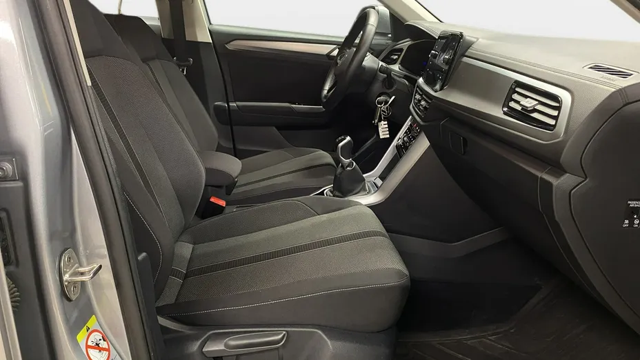VOLKSWAGEN T-ROC -