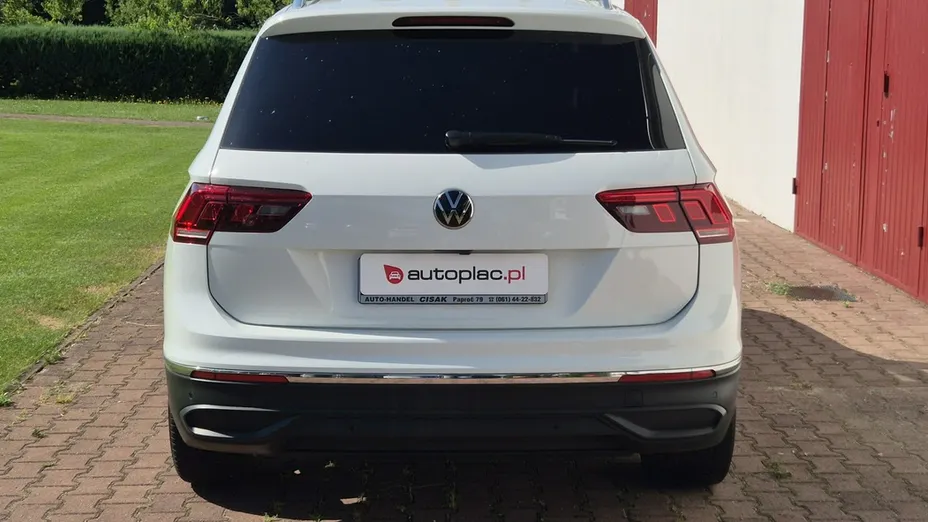 VOLKSWAGEN Tiguan Allspace -