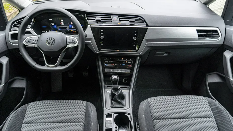 VOLKSWAGEN Touran -