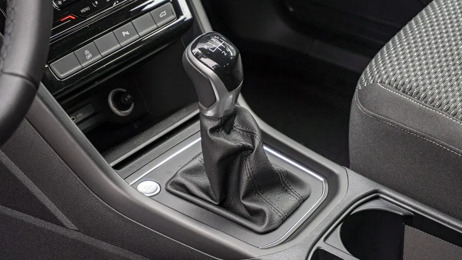 VOLKSWAGEN Touran -