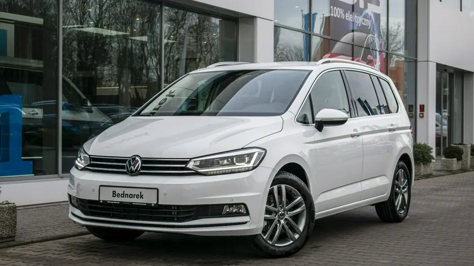 VOLKSWAGEN Touran -