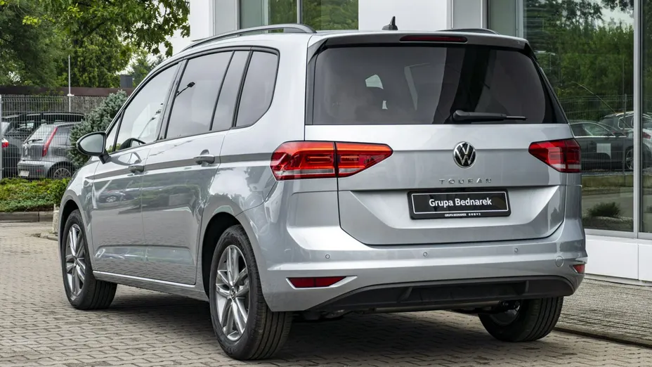 VOLKSWAGEN Touran -