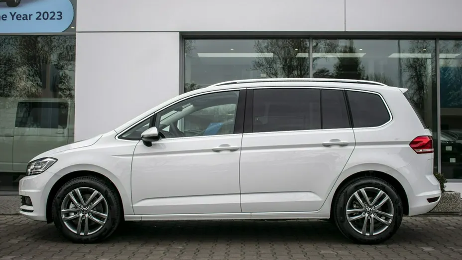 VOLKSWAGEN Touran -
